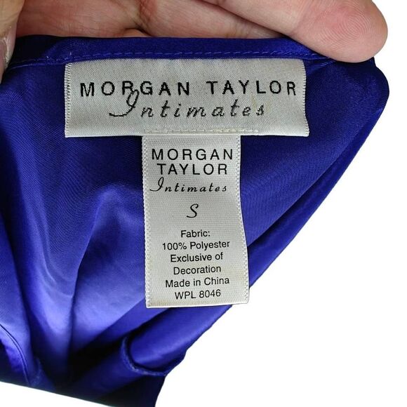 Morgan Taylor Intimates Vintage Night Gown - Picture 7 of 7